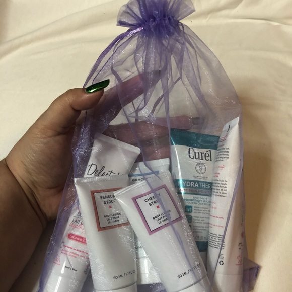 Lotion bundle - Picture 5 of 5